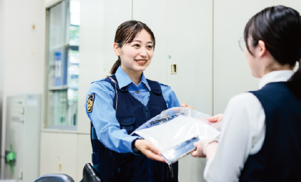 地域警察官の一日 帰署・会計係への引継ぎ 画像
